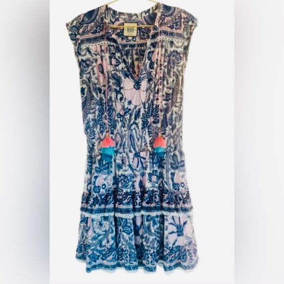 Hunter Bell Floral Dress - Picture 11 of 11